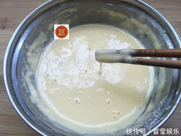 不用油炸的茄盒这样做,外酥里嫩,做起来简单,吃起来够味