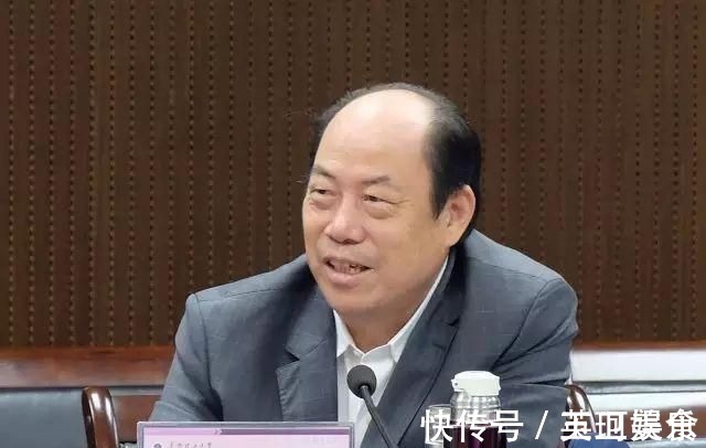 物业|先拿100亿投资万达,再拿100亿收购富力物业,手上还有1800亿现金