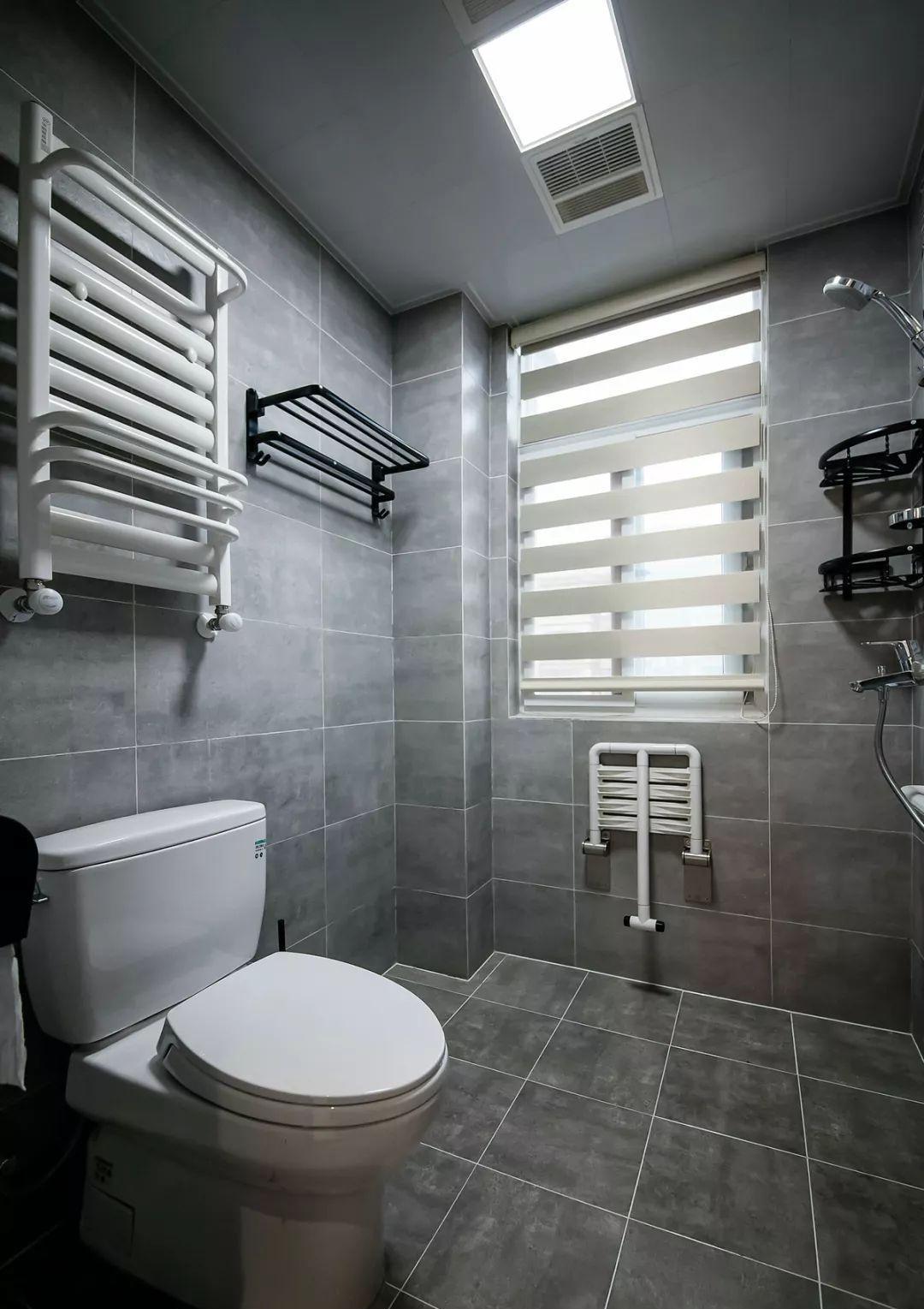 吊灯|入住晒新房,142平的港式风三居室,装修典范啊!