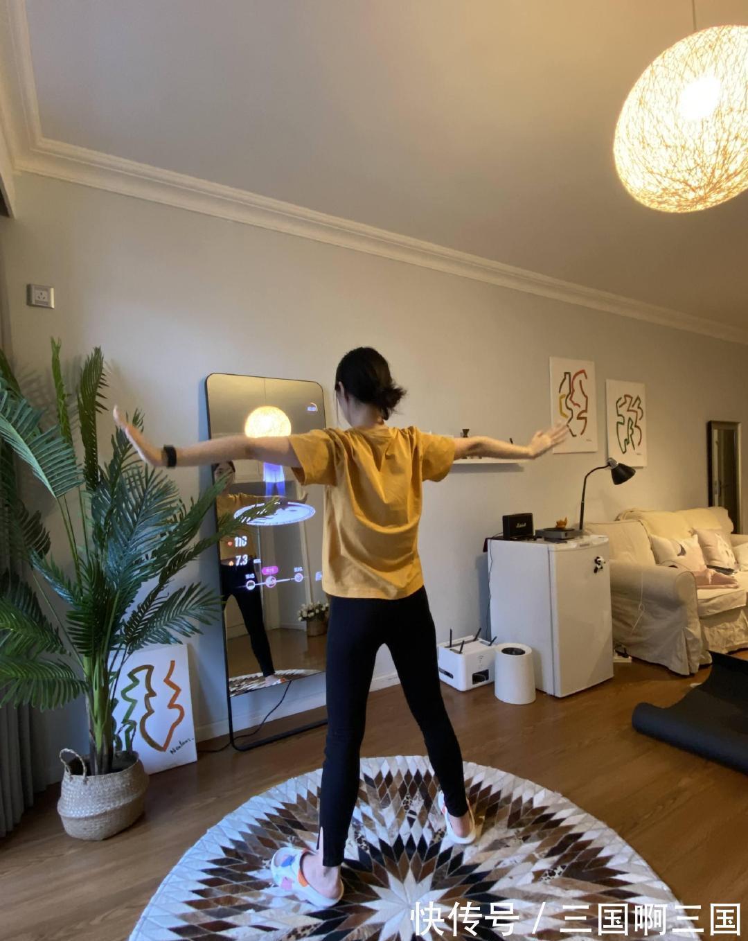 咕咚|FITMORE智能健身镜,全方位解决“家庭健身”场景运动需求