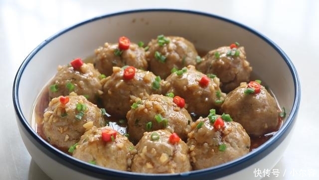 莲藕|每年中秋必做的一道菜,蒸一蒸颜值高上档次,上桌汤汁都不剩!香