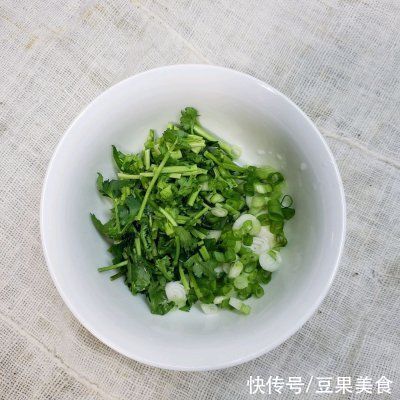 鸭架汤|#助力高考营养餐#白菜豆腐粉丝鸭架汤