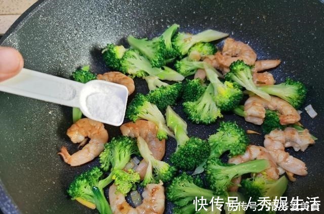 老少皆宜|父母身高不及格,儿子13岁身高172,分享长高的秘诀,很实用