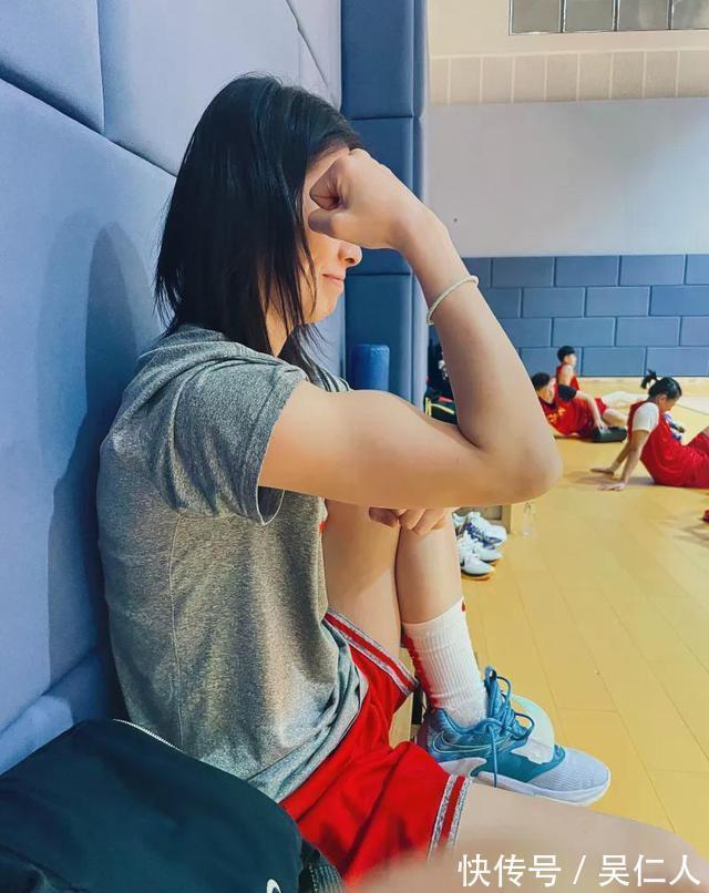 贝尔格莱德|比中国女足更励志的是中国女篮,她们能否接棒铿锵玫瑰绚丽绽放?