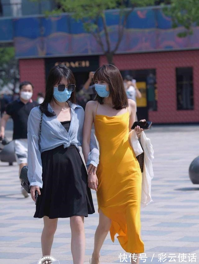 装扮 时尚好看的连衣裙装扮显得古韵别致,气质十分出众,简单大气!