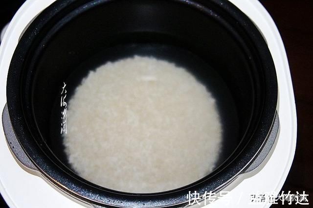 小宝宝|夏天，多给孩子做这早餐，喷香解馋还补钙，常食对骨质牙齿都好