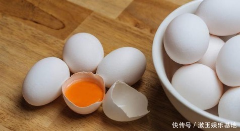 痛风|老中医:1个鸡蛋+玉米,两周尿酸降到280,“痛风”也赶紧跑了