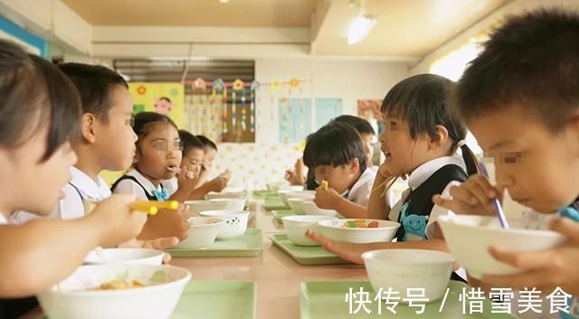 猛长期|孩子一生有三个“猛长期”,身体发出这些信号时,说明要长个了