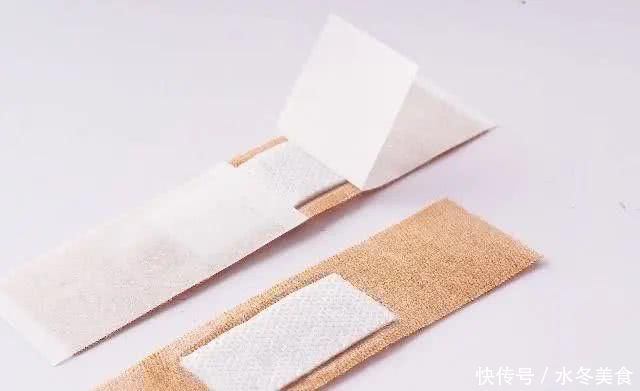 为什么有钱人要在卧室门上贴“创可贴”听过来人一说,太聪明了