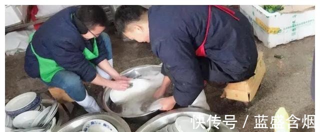 工资|恒大球员工资竟然不如洗碗工,快递小哥!