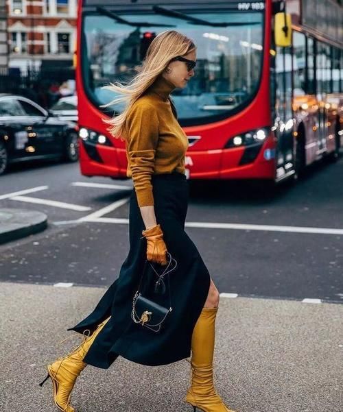 2021年流行的高级色，很适合皮肤黄黑的女人，时髦显白有气质黄黑皮能穿流行色吗？2021流行色推荐高级色搭配运用法则：