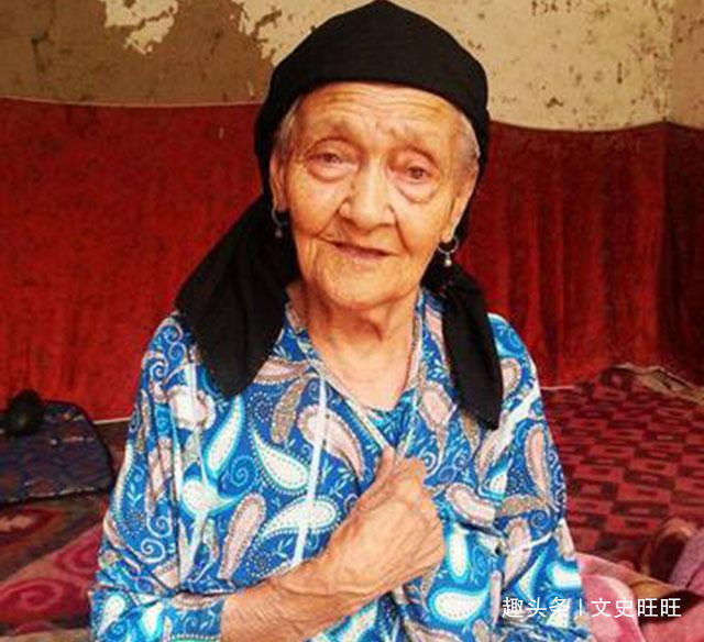 热爱生活|中国134岁长寿老人，一辈子只喝凉水，历经3个世纪，如今六代同堂