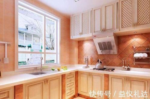 地面|家里这两处切记别贴瓷砖,我家当初全贴满,入住后才知多坑