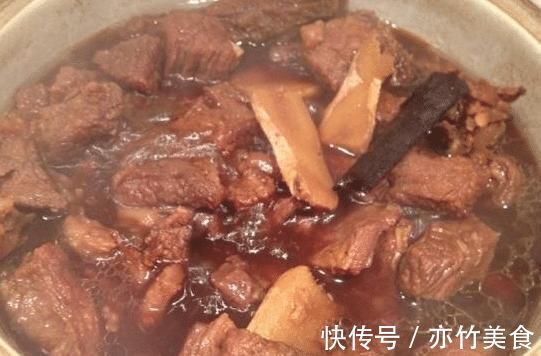 强身健体|煮牛肉时，直接下锅煮完全不对，牢记这2点，牛肉软烂又入味
