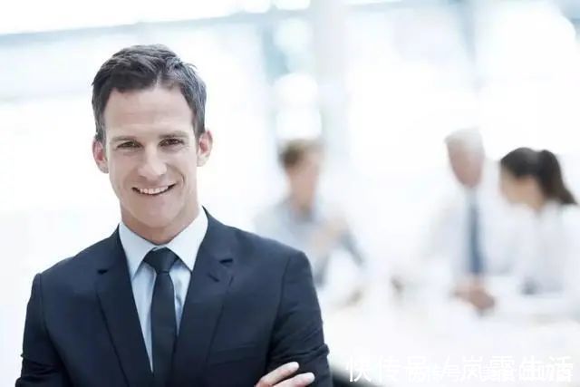 华花苗|男性开始衰老,身体会有3个地方“变大”,希望你一个也没有