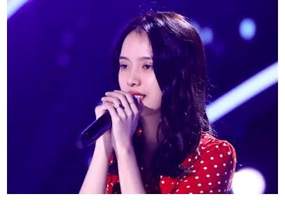 张艺谋|18岁成为好声音最年轻冠军!单依纯出道即合作张艺谋