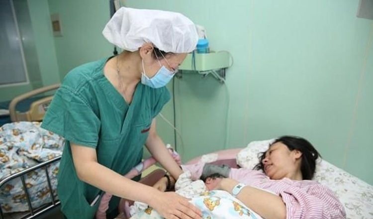 宝妈|产妇生完孩子后,突然想要“上大号”,医生听了后赶紧去抢救