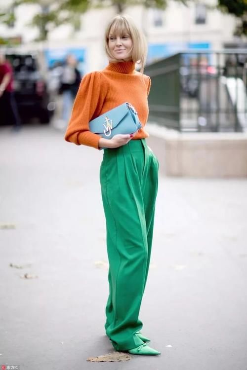 2021年开春，你穿毛衣+阔腿裤的样子，真的时髦炸了！