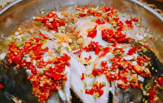 饭店|喜欢吃湘菜的人，去饭店要点这四道菜，湘菜的风味满口溢出！