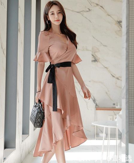 麂皮|女神孙允珠高清时尚搭配:麂皮雪茄泛棕纯黑系带仙女裙