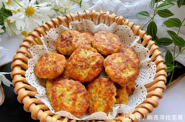 燕麦和鸡胸肉搭配,做美味的煎饼,低脂又解馋,常吃它想胖都难!