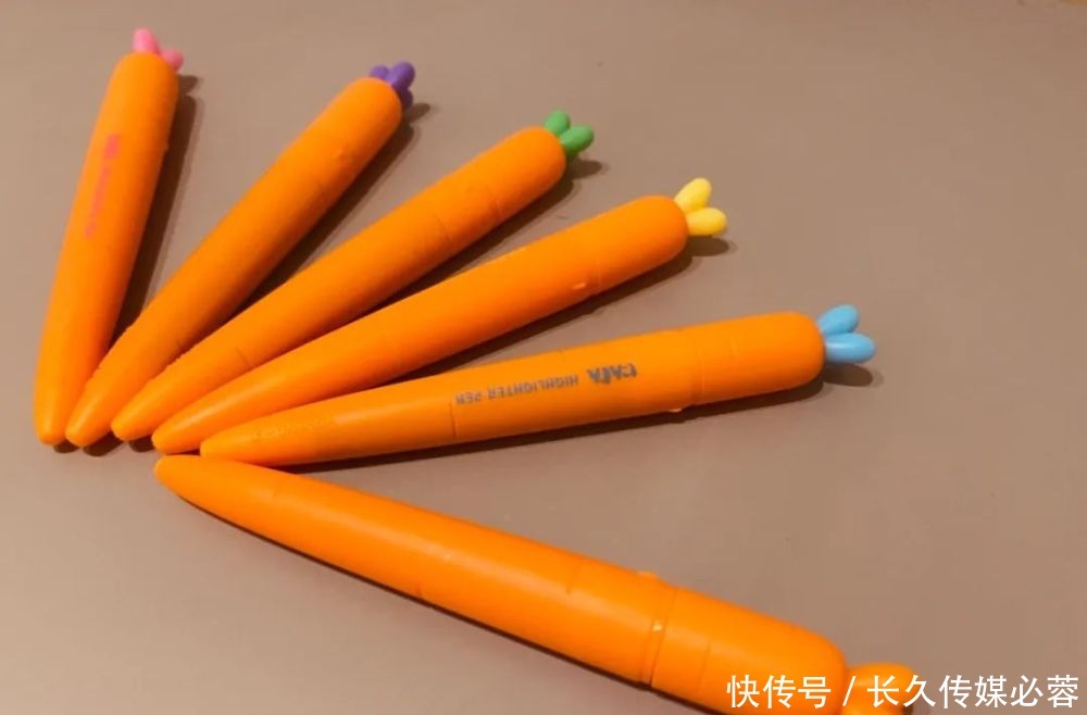 岭南天地|地铁直达看光影艺术,“神秘发光巨兔”华南首展等你来撸兔!