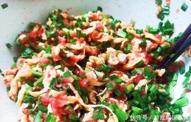 三伏天最爱这素馅饺子,鲜嫩可口,5块钱做一锅,比肉馅还受欢迎