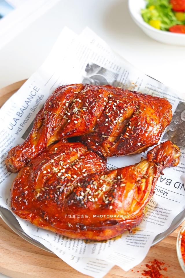 疫情在家自制脆皮烤鸡腿，爆汁满嘴，皮脆肉嫩不油腻