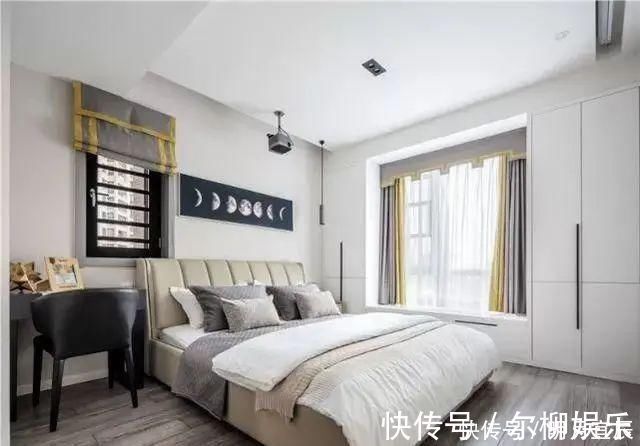 定制|你家飘窗用来堆杂物太浪费了,看看别人家是怎么装修的