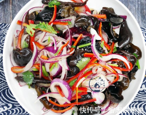 泡木耳，不能只用水泡，学会这个窍门，5分钟泡发，木耳又大又好