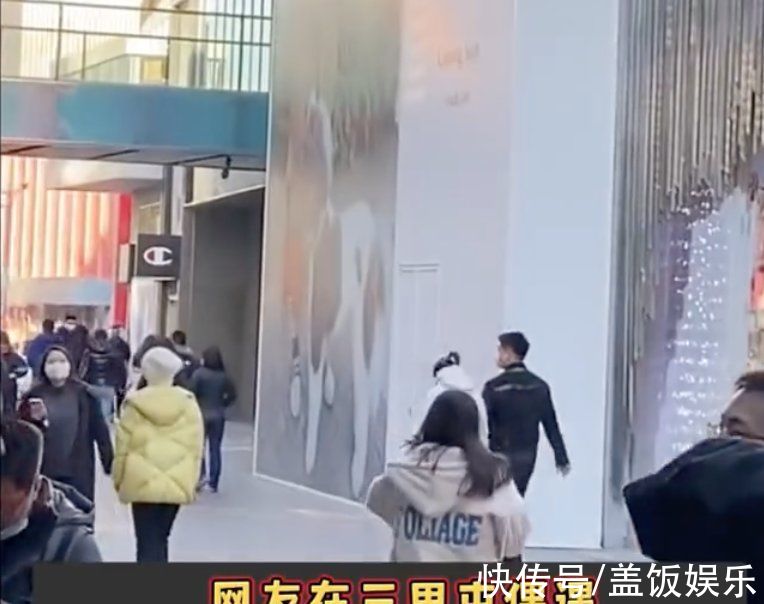 名将|国乒名将丁宁恋情疑曝光，与神秘男依偎牵手逛街，曾自曝从未恋爱