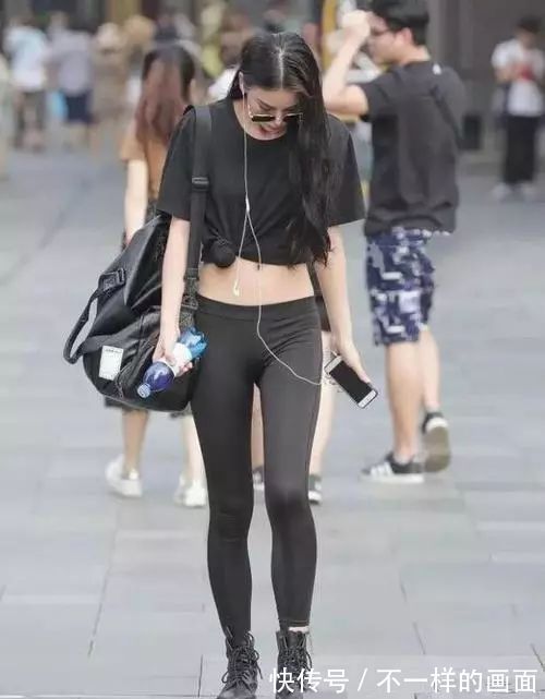 时尚|打底裤清新明媚的搭配，整个人看起来十分靓丽有型！