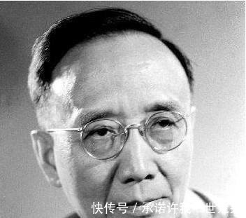 巨人#文学巨人郭沫若,活了86岁,临终前说了6个字,字字令人痛心!