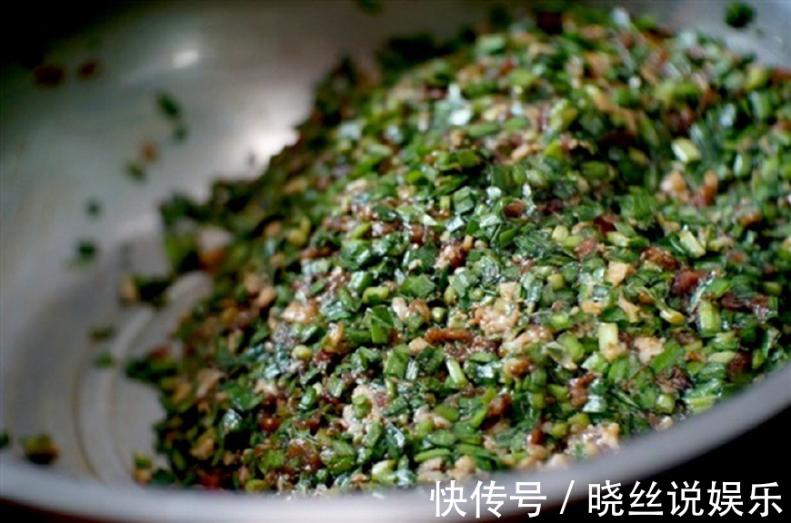 饺子馅|拌饺子馅时，要不要加水厨子说漏嘴好多人做错，难怪不嫩滑