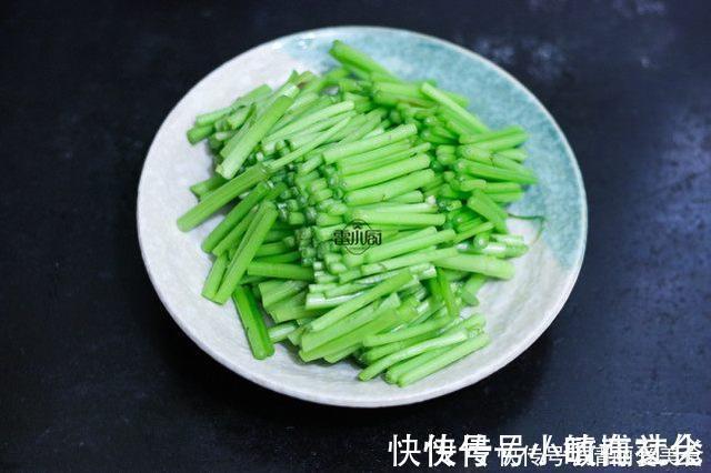 这个菜貌不惊人，却营养丰富，可惜很多人冷落了它！