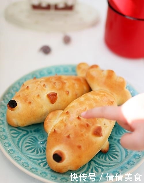 超好吃的小面包,又香又软!变个花样孩子抢光光,没想到这么简单