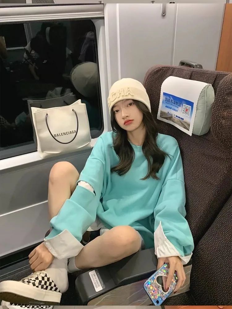 卫衣|卫衣+裙子，卫衣+衬衫，初秋这样穿太好看了