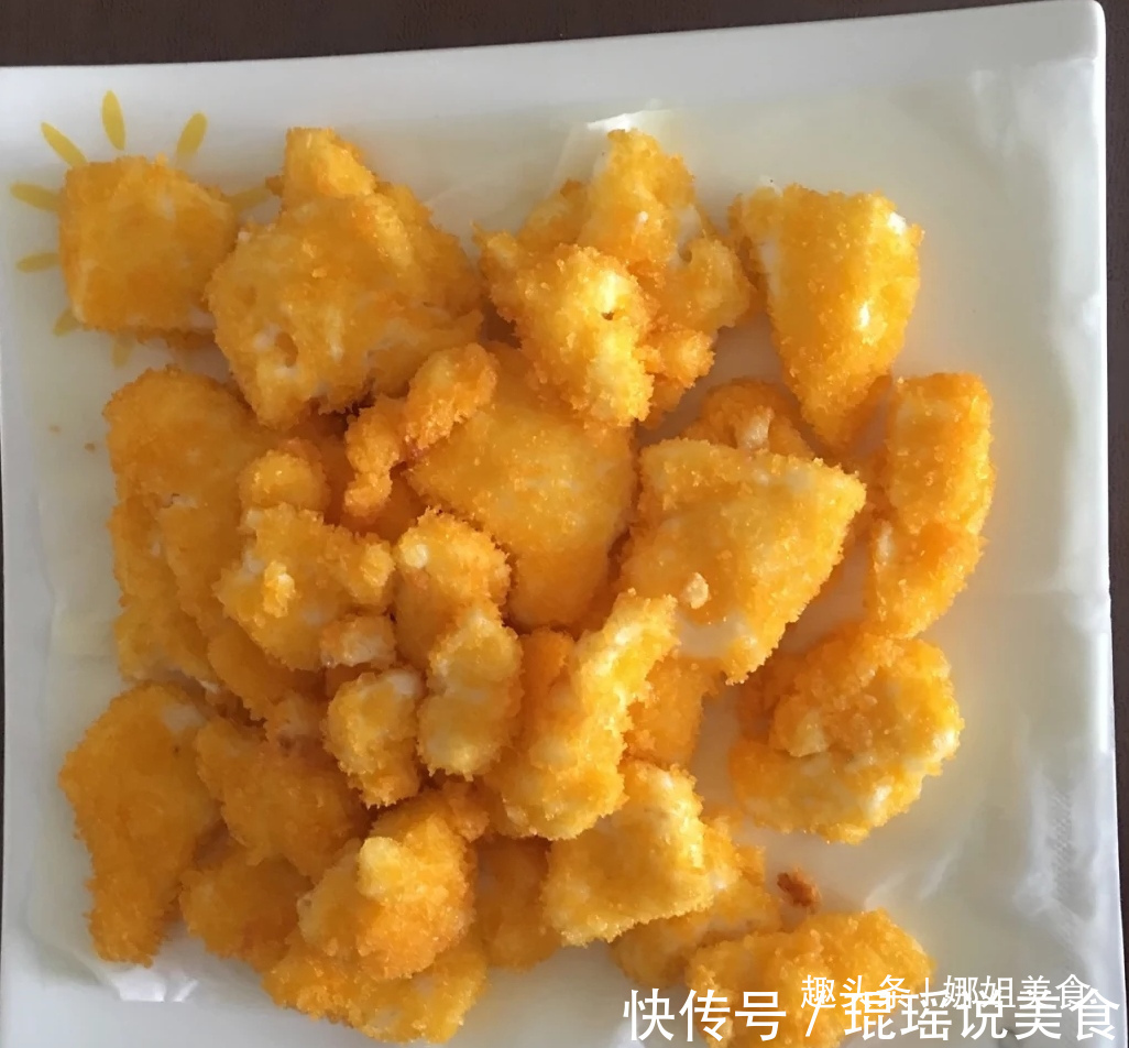 不放面粉，不放水，三天两头做一次，香酥可口，刚出锅我连吃3盘