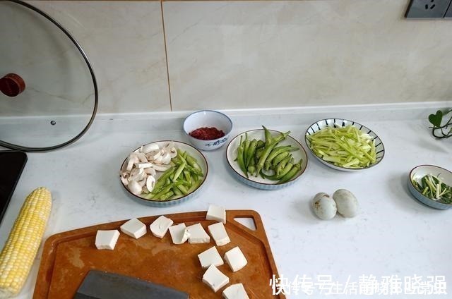 一家3口4个菜,好吃不贵天天不重样,生活有仪式感,中年的浪漫