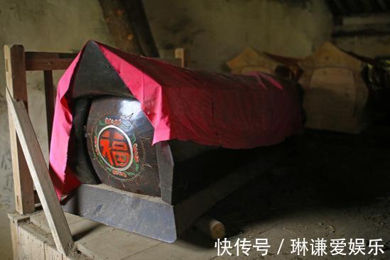 丹心照汗青#人死后为什么要穿“寿衣”,这并不是迷信,有一定科学道理