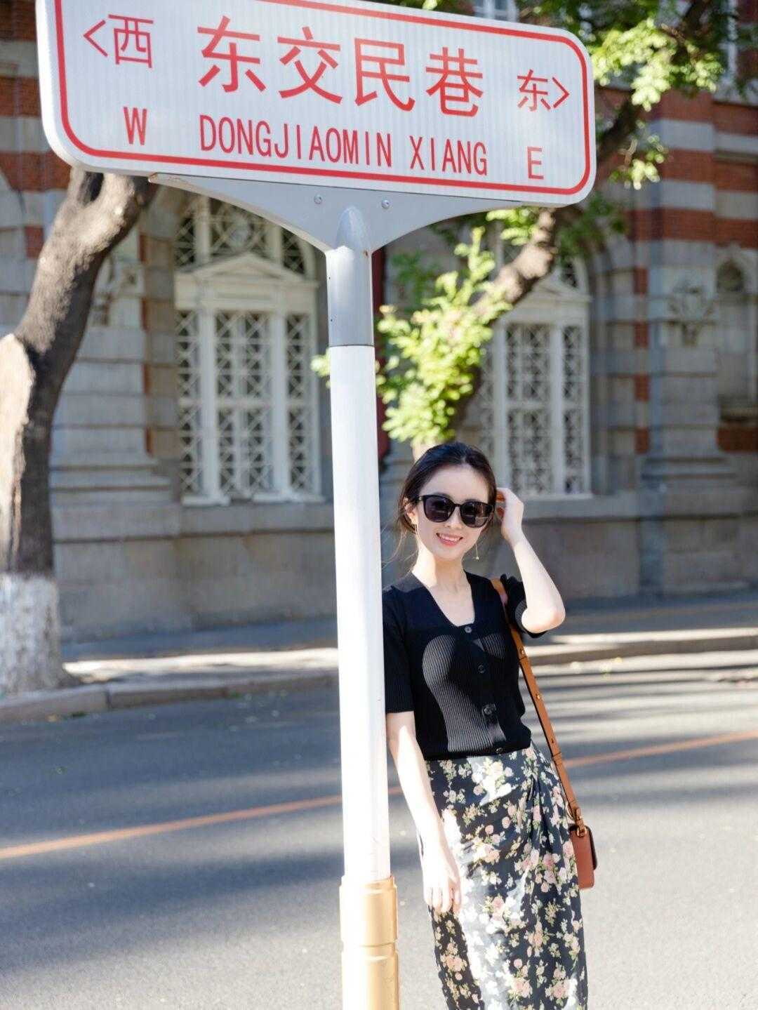 时尚博主|秋天穿衣几个显瘦的小技巧？微胖女孩看过来，全是实用性强的