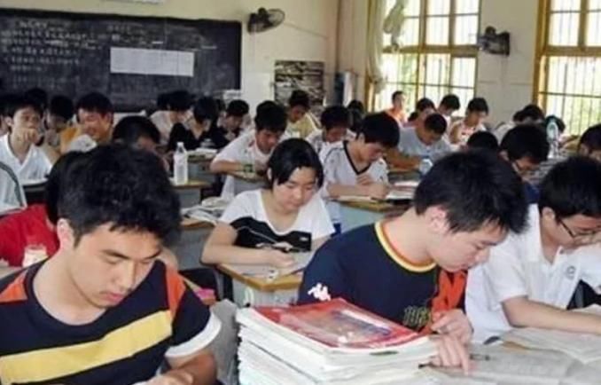 学习成绩|女儿成绩突飞猛进，从“垫底生”变成尖子生，医生：孩子病了