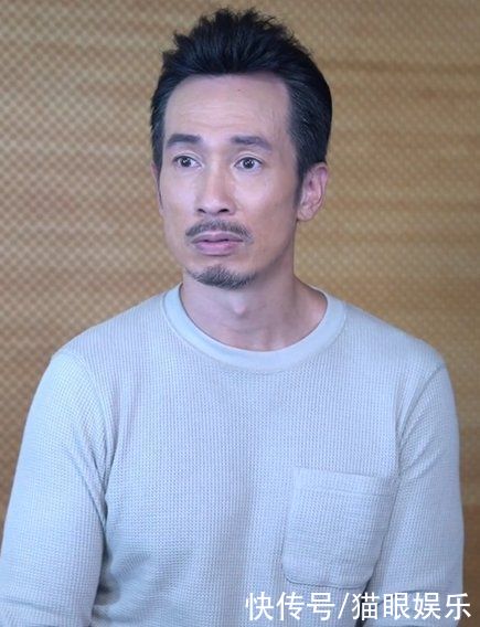 50歲視帝陳豪身體疑似亮紅燈,青筋暴起惹人擔憂,一家五口好幸福