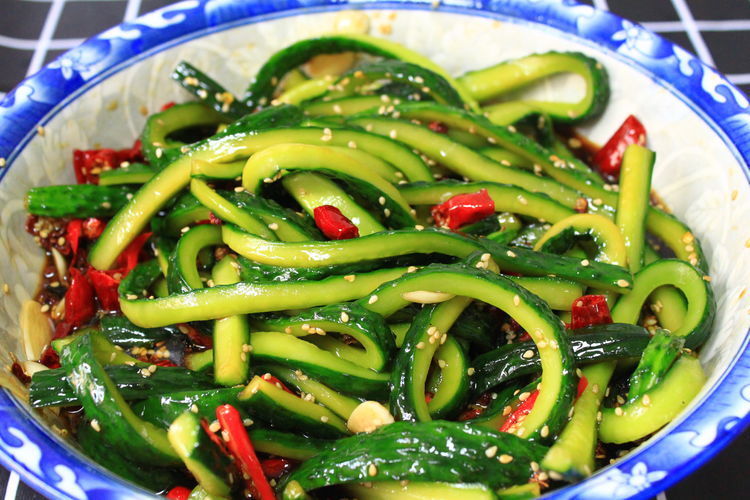 搅拌均匀|秋季,遇见这6种廉价菜多买些,一次腌10斤,下酒下饭特别香