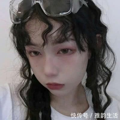 发型 身高不足160cm的女生,尽量避开这3种发型,不仅显矮还没气质