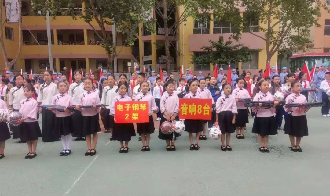 共产主义|解放路小学，为何这样“火”？