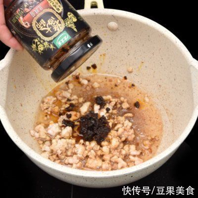 菠菜|#超级下饭菜 肉酱菠菜别再用这么做了，教你新吃法