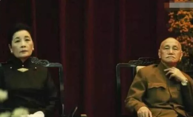 效仿|防止蒋介石外遇,宋美龄想出一个方法,如今很多富婆效仿