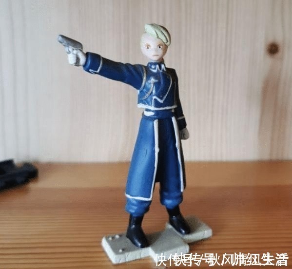 s除了“邪神saber，千斤顶佐助”，山寨手办越来越放飞自我