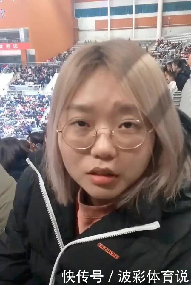 才说几个月脱口秀的李雪琴有望夺冠,可让别人笑的时候她心却在哭